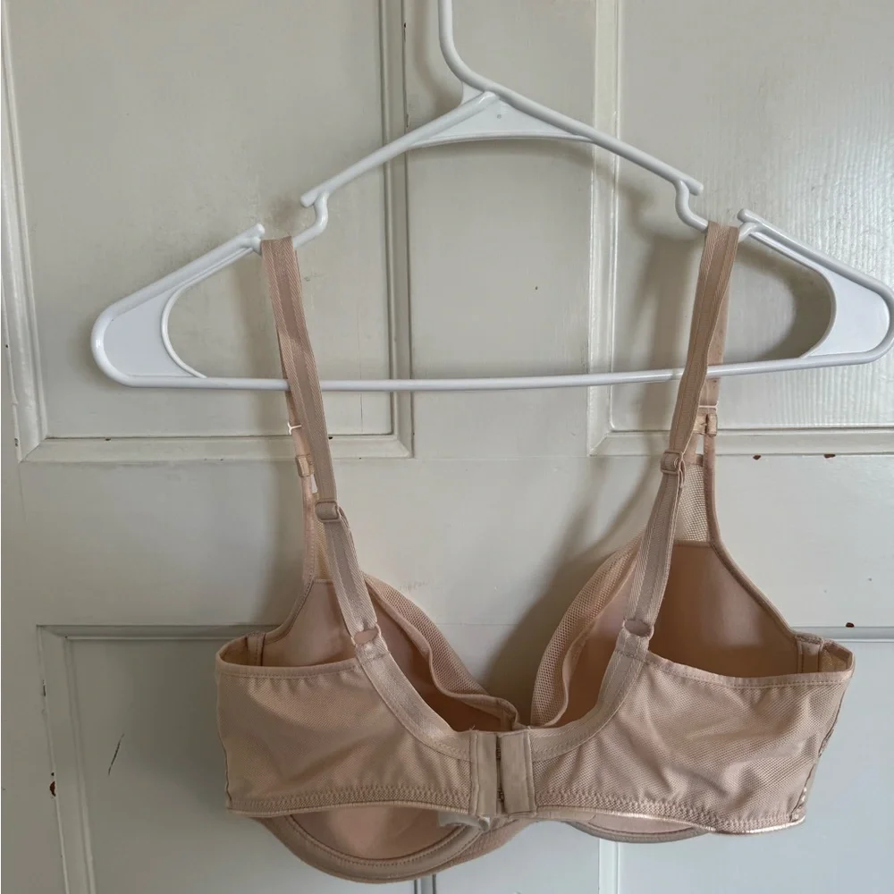 Chantelle nude underwire mesh bra C12960‎ - Picture 5 of 6